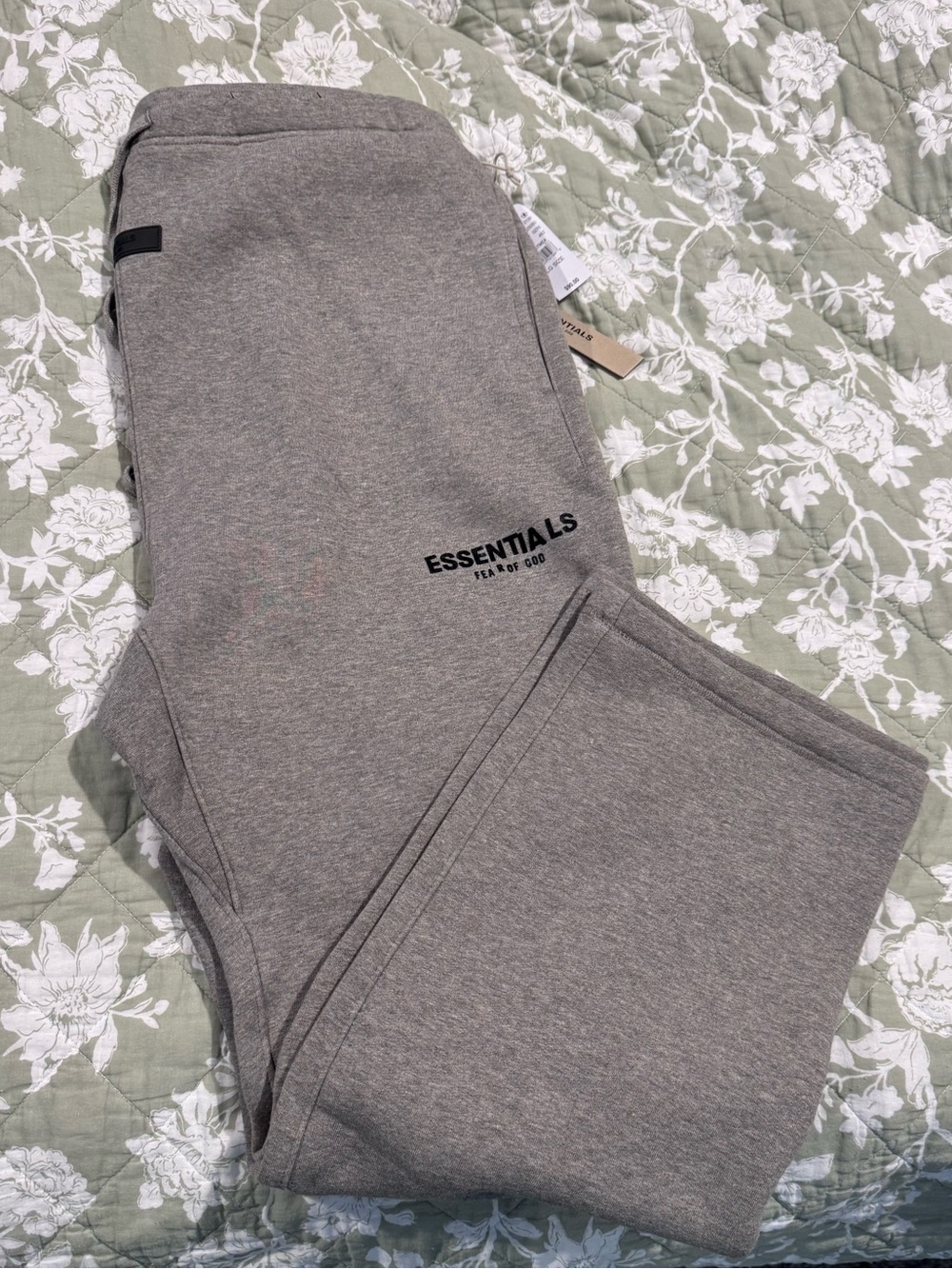 Fear of God ESSENTIALS Unisex Gray/Oat Sweatpants